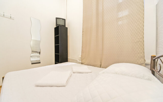 Muzeyny Hostel