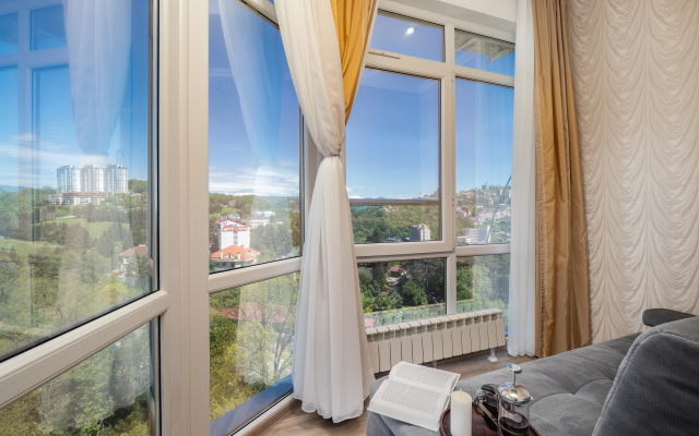 Panorama S Vidom Na More Dendrariy Flat