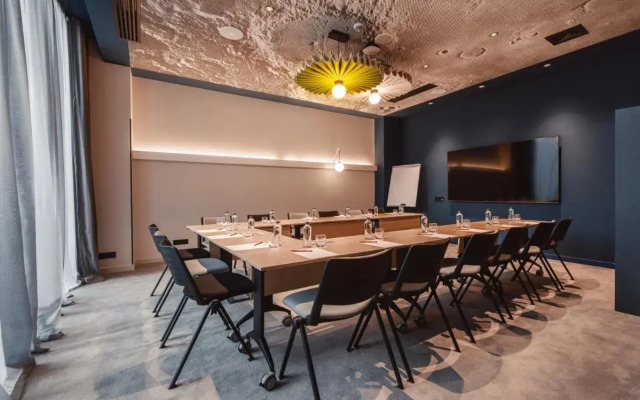 Ibis Tbilisi City Hotel - Brand New