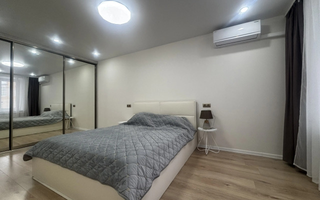 Uyutnaya na naberezhnoy Fedorovskogo do 4kh gostey Flat