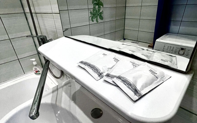 Апартаменты 51 Где Вас ждут Тепло Арктики на Маклакова, 52