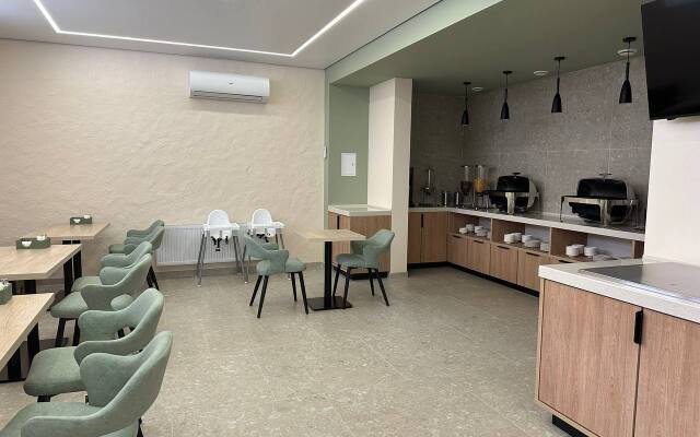 Hotel Pion