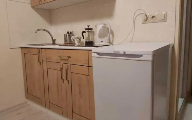 Ryadom s metro Strogino s sobstvennym sanuzlom Apartment