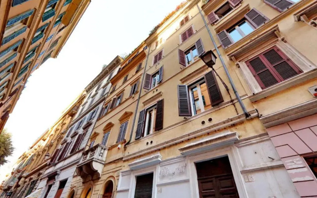 Gallery Spanish Steps Flat
