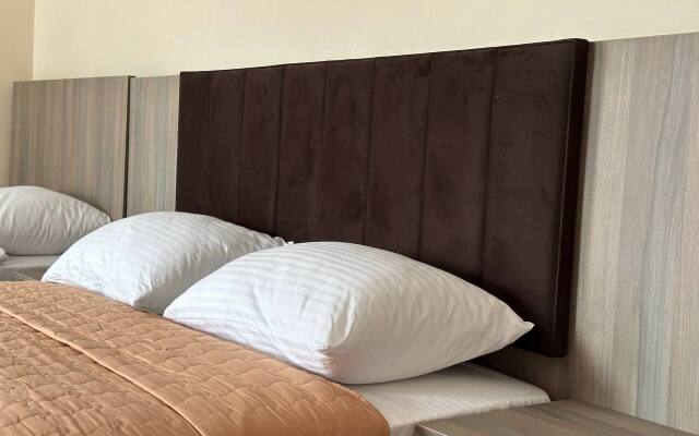 Come Inn na Klenovoy Guest House