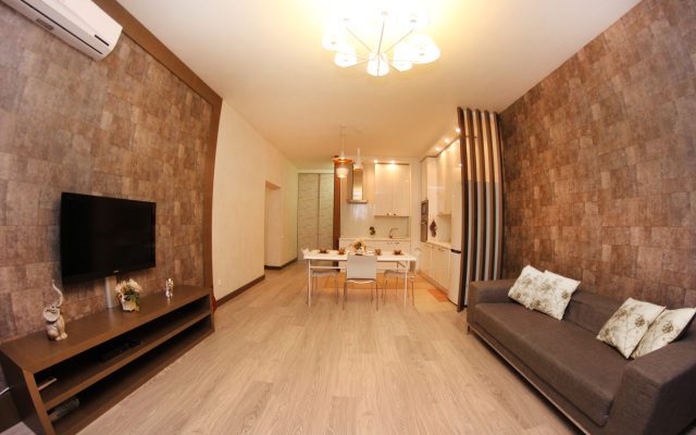 Trekhkomnatnye Ryadom S Trts Mega Apartments