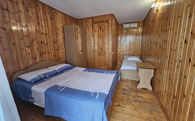 Otdykh V Alakhadzy u Valeriy Guest House