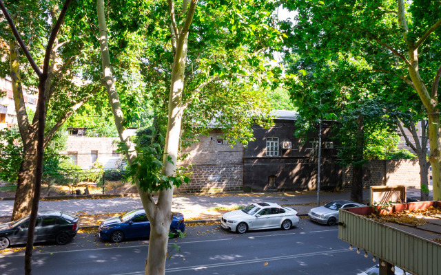 3-Komn. Kvartira na Ul. Zakyana, Za222 Flat