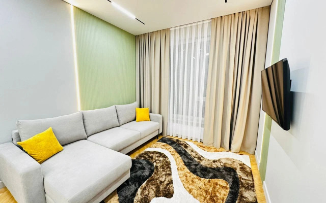 Апартаменты Двухкомнатная квартира в районе Меги на Розыбакиева