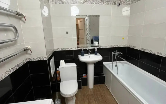 Апартаменты Чистый Взгляд на Шахтеров 66-44 рядом с ТРЦ Планета