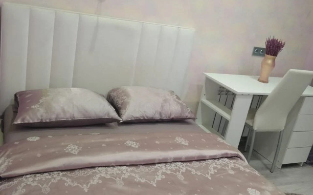 Uyutnaya stalinka s vysokimi potolkami