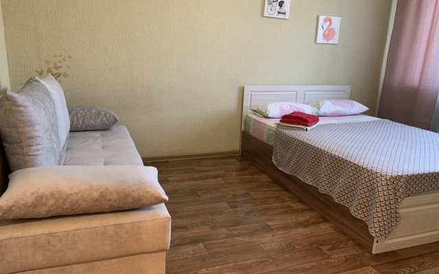 Apartamenty Kvartira V Tsentre Flat