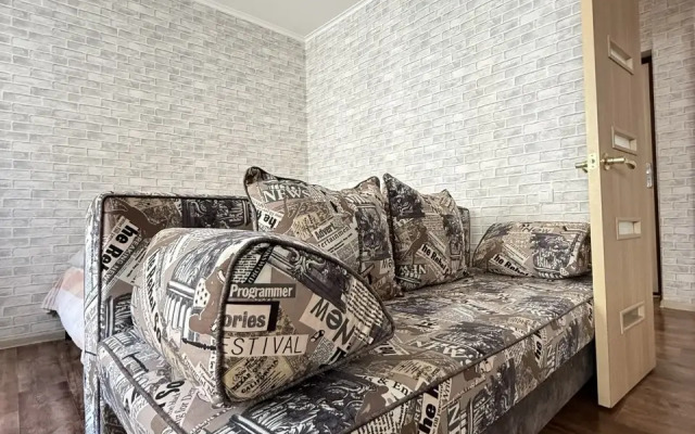 Na Karaulnoy Flat