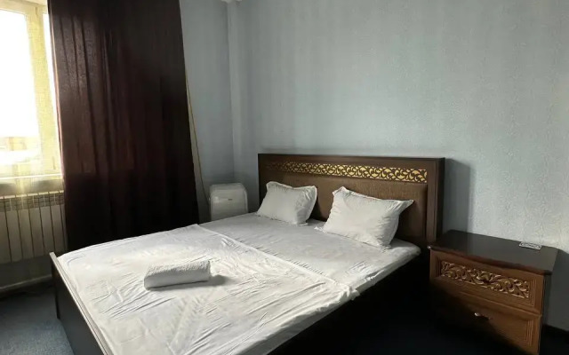 Mazhor Hotel