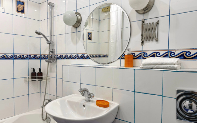 2-kh Komnatnaya Ryadom S MGU Flat