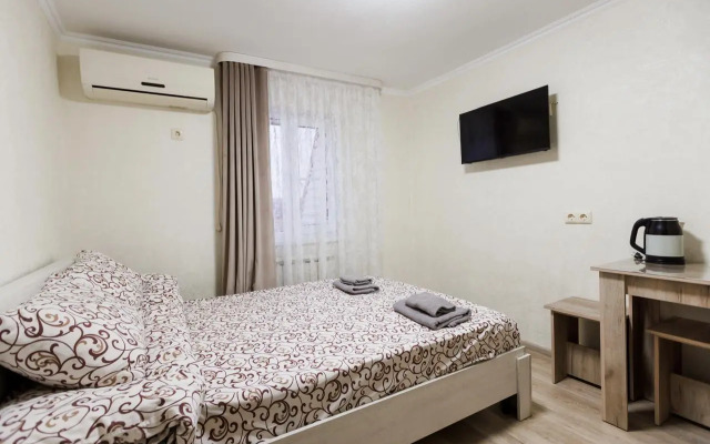 Lyuks Hotel