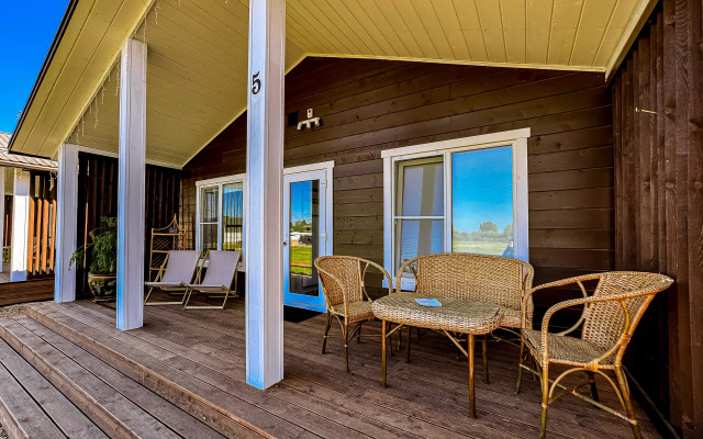 Частный дом Дом у озера