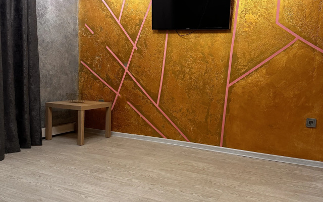 Komarova 40 Flat
