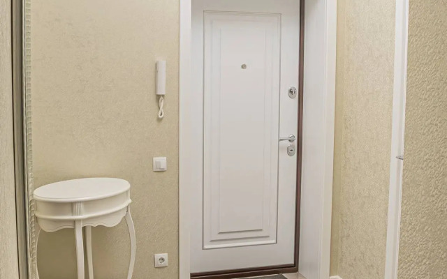 Dizaynerskaya Studiya V Tsentralnom Parke Kultury Flat