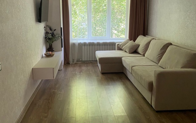 Posutochno V Zheleznovodske Flat