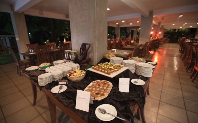 Fresco Water Villa Hotel