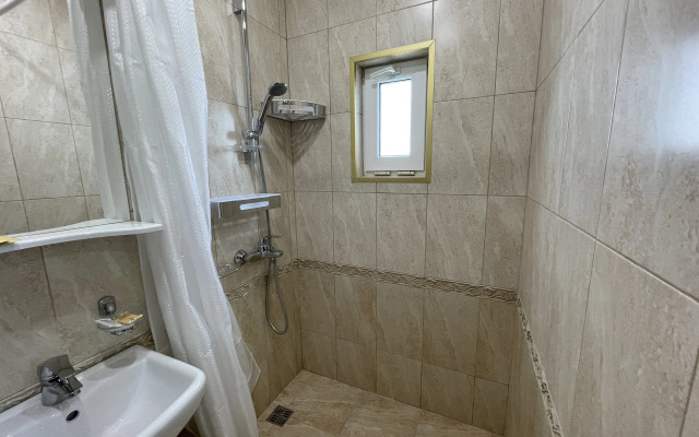 Апартаменты Анита в центре Сочи 13