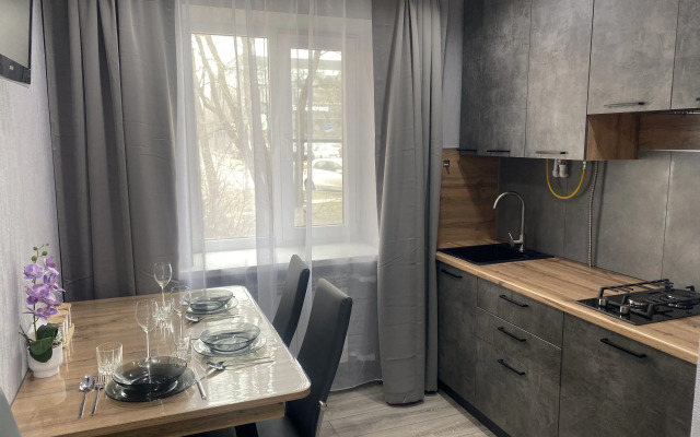 Апартаменты Светлые и уютные в центре Аксая