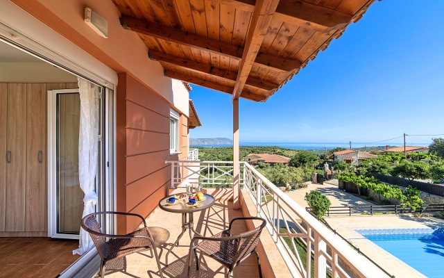 Aqua Mare Villa Heated Pool