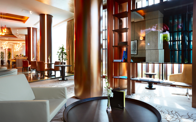 Отель Renaissance Minsk TGB