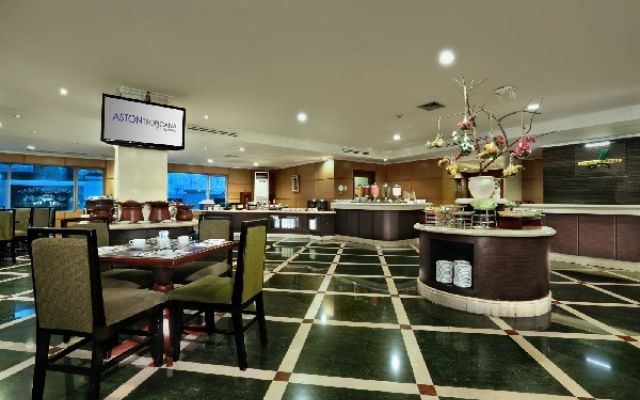 Aston Tropicana Hotel