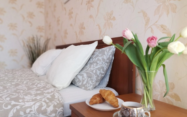 Uyutnye i Prostornye v Sovremennom Raione Apartaments