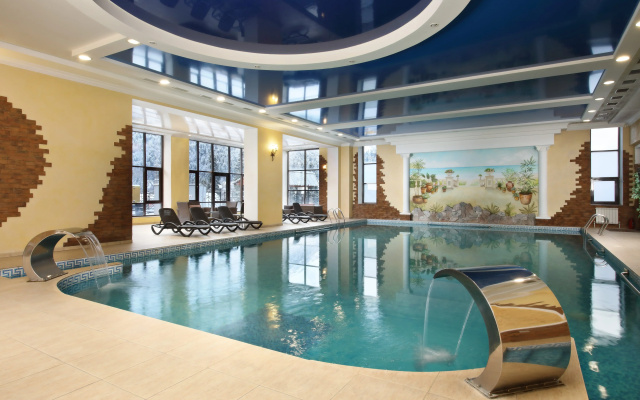 Kurortnyj otel' Grand-Otel'