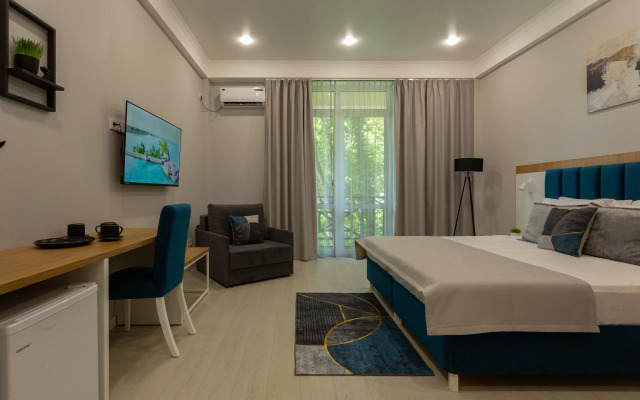 Gde Pahnet Letom - Stilnaya Studiya u Morya v Sochi (Ashe) Apartments