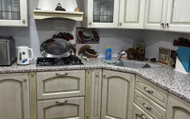 Na Ulitse Batayskoy 10a Private house