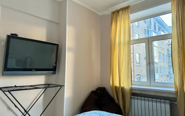 Dvukhkomnatnaya kvartira u m. Profsoyuznaya Flat