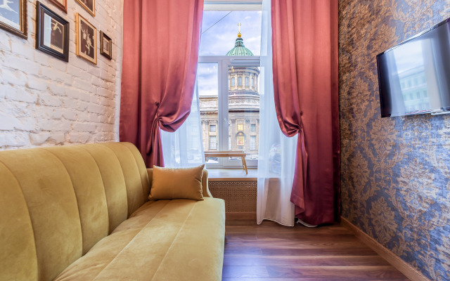 Квартира-студия Русский Балет BookingSPB с видом на Казанский Собор и Канал Грибоедова