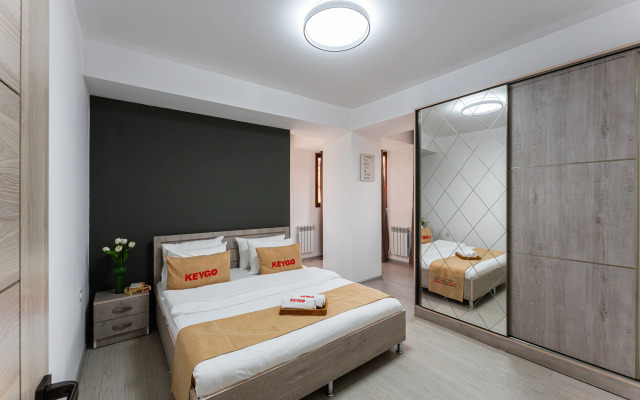 KeyGo #0127, 2 Bedroom, City Center Apartments