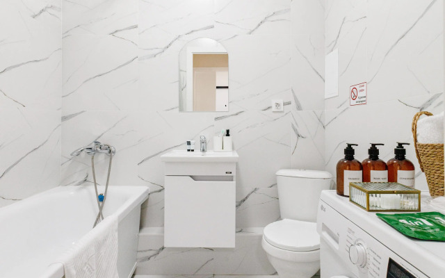 Dvukhkomnatnaya Vozle Barys Areny Flat