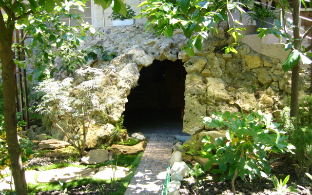 Ivan da Maria Guest House