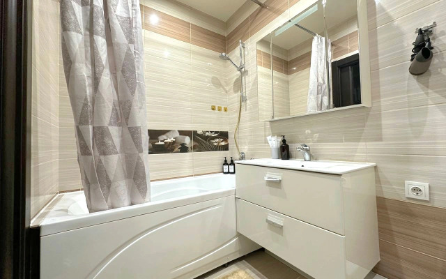 Dvukhkomnatnaya s balkonom na Pritomskom Flat