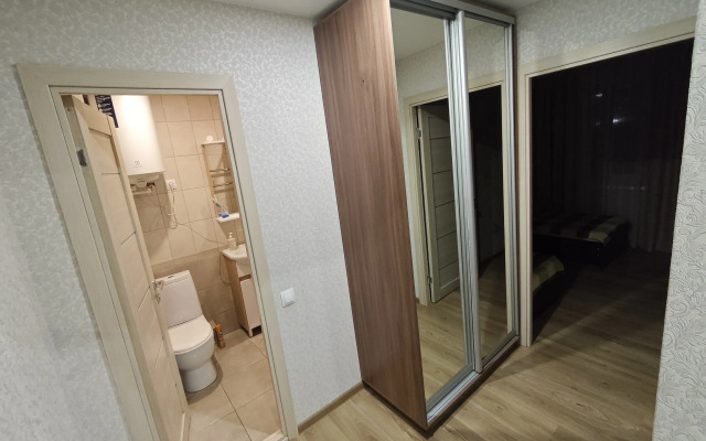 Na Industrialnoy 1B/3B Apartments