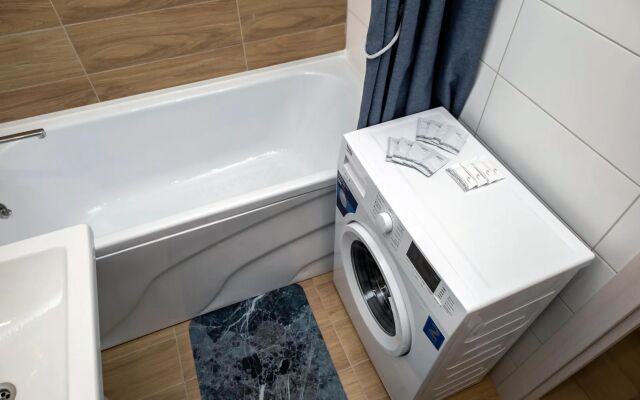 Na Geroyev Donbassa 2 Flat
