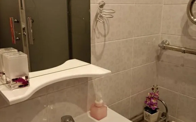 Rozovaya Na Solnechnoy Ulitse 17 Apartments