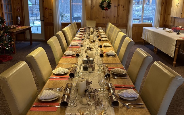 Курортный отель Ahmic Lake Resort