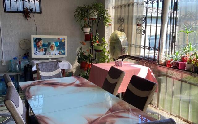 Liya Private House