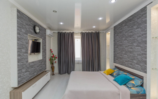 Квартира на Рогожникова 13