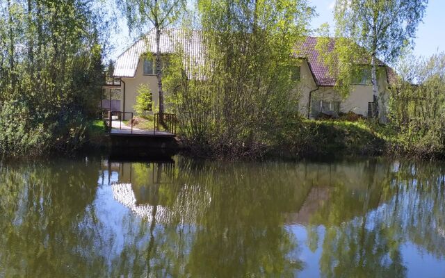 Taunkhaus Selskiy Guest House