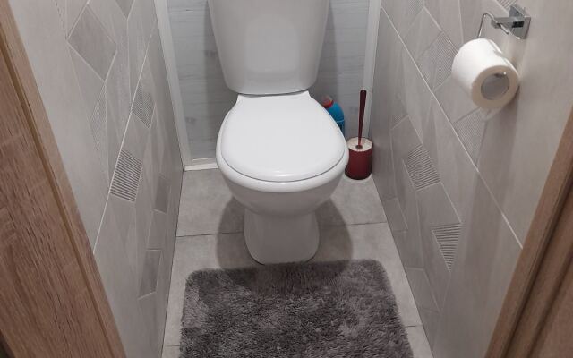 Kvartira na Nabereznoy Apartments