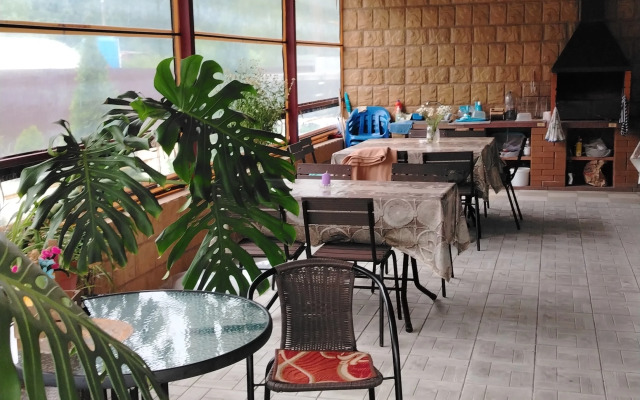 "Adam i Yeva" Guest House
