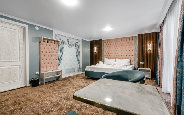 Rim Grand Hotel